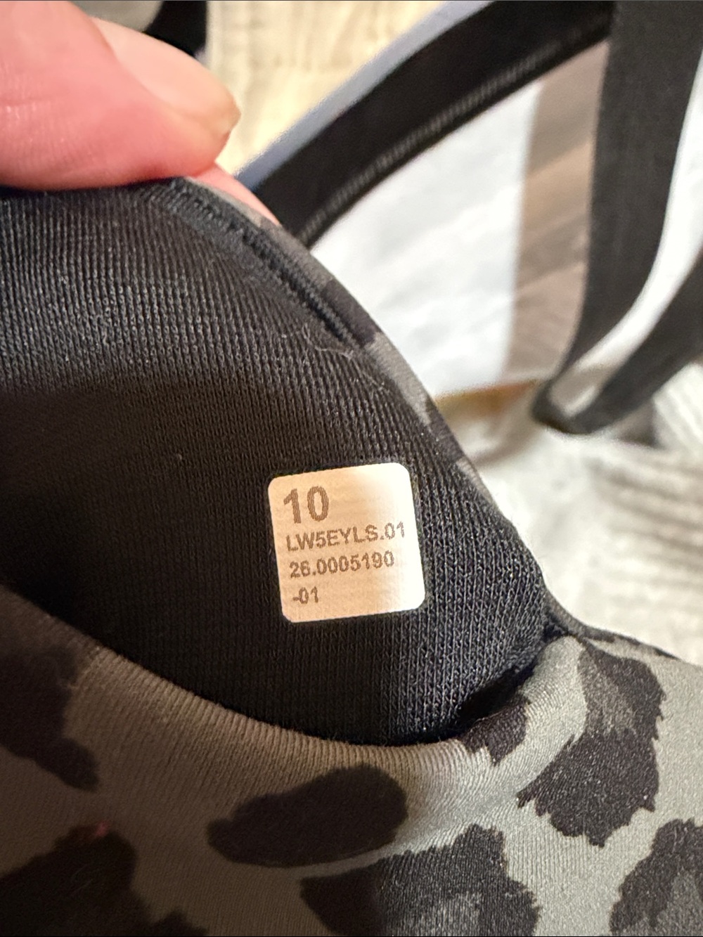 Lululemon Leopard Print High Rise Leggings Size 10 Gray Black - Picture 6 of 6